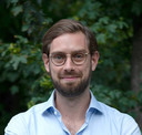 Dr. Niklas Hellemann