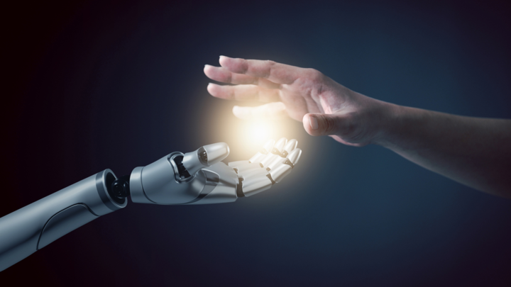 AI Between Autonomy and Oversight: Why Humans Must Remain in Control-web