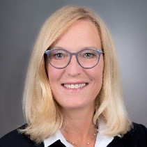 Dr. Alexandra Heinzelmann, New Work Expert and Manager at HALLO ARBEIT